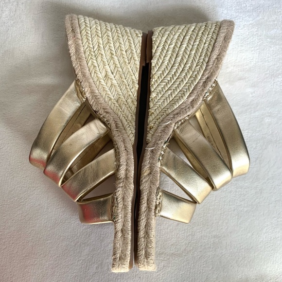 VINCE CAMUTO MOLISANA WEDGE - Picture 12 of 16